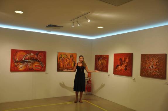 Exposição de quadros na Estação Cabo Branco, em João Pessoa - PB